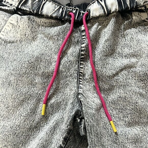 Pit Viper Son of Beach Court Shorts Grey with Pink Laces XS - Picture 4 of 12